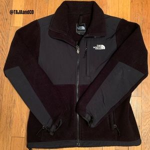 🖤THE NORTH FACE: Classic Pocketed Fleece